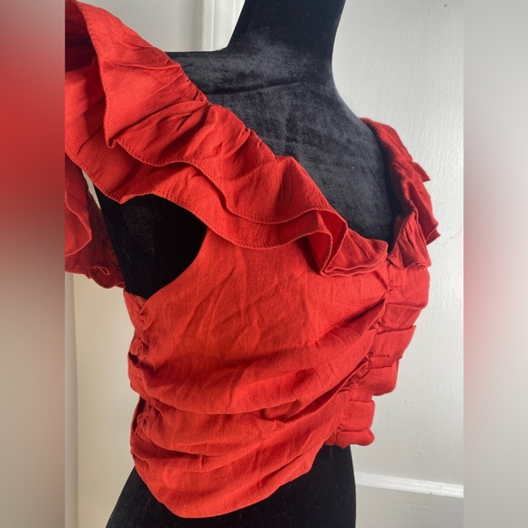 DO+BE NWT Red Smocked Ruffle Crop Top - Picture 2 of 9
